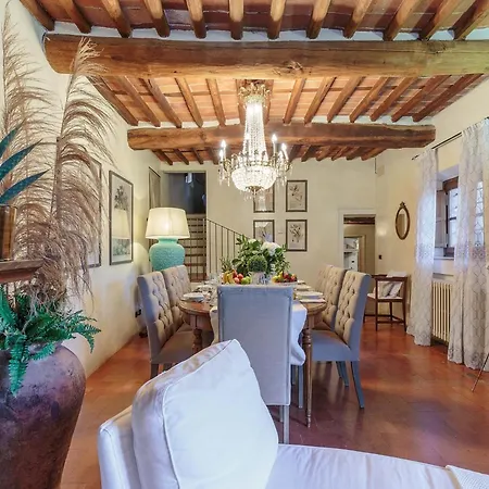 Villa Amazing In With Garden Vorno