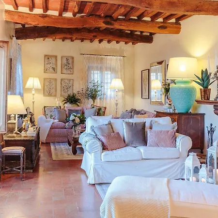 Villa Amazing In With Garden