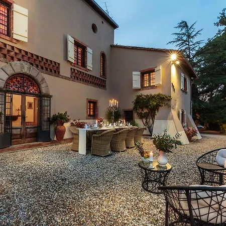 Villa Amazing In With Garden *
