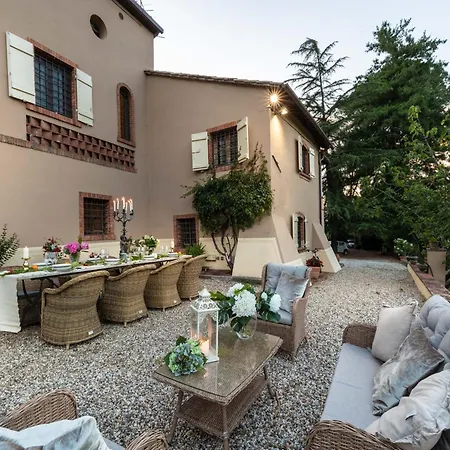 Villa Amazing In With Garden *