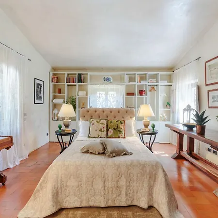 Villa Amazing In With Garden Vorno