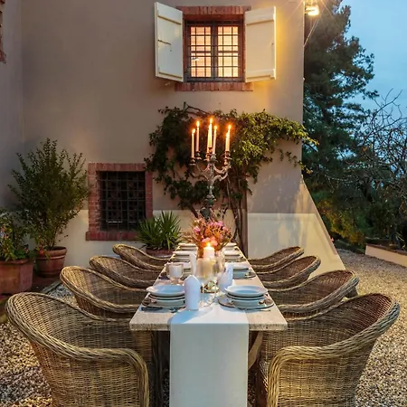 Villa Amazing In With Garden
